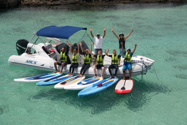 Con las tablas en el agua