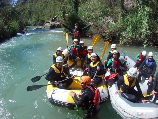  Rafting su zattere nel fiume Mijares 