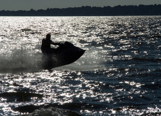  Jetski au coucher du soleil 