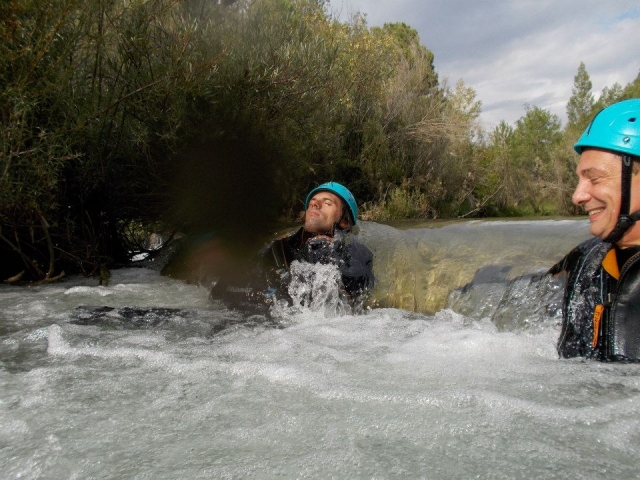  doing canyoning in the Sierra de Cuenca 