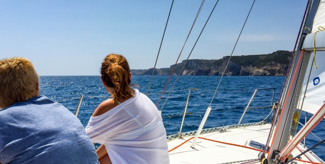  Segelboot an der Costa Brava 