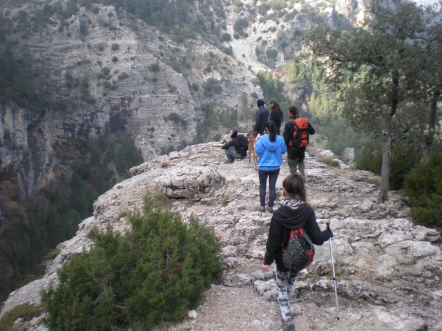  Towards the cave of the jets 