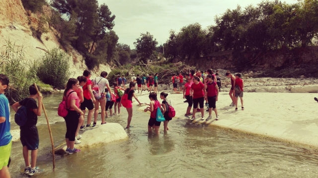 Sesión de trekking acuático