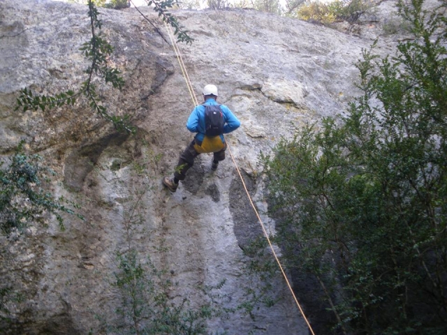  Abseilen an der Wand
