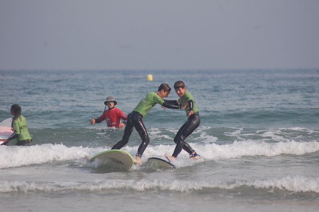  Cours de surf entre collègues 