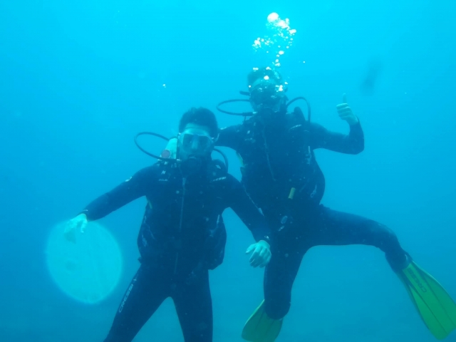 Curso de buceo con amigos