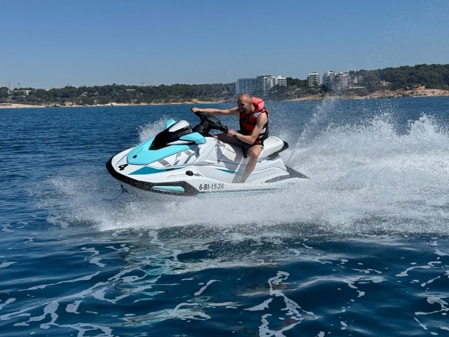 Geschwindigkeit auf einem Jetski