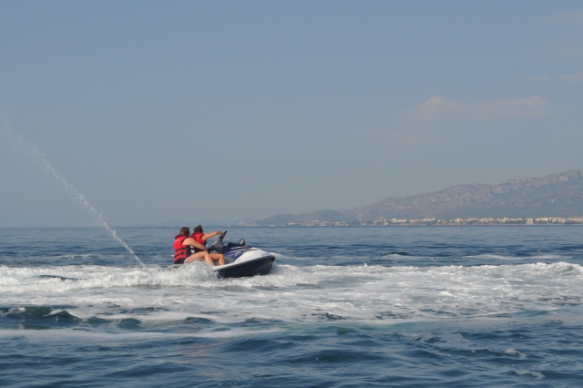  Tour en jet ski 