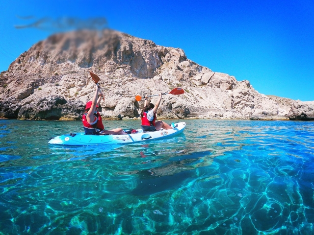  Kayak excursion along the coast of Almería 