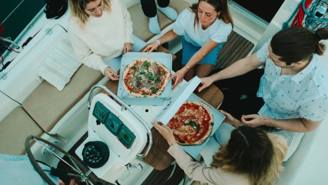  Déguster des pizzas à bord d'un voilier 