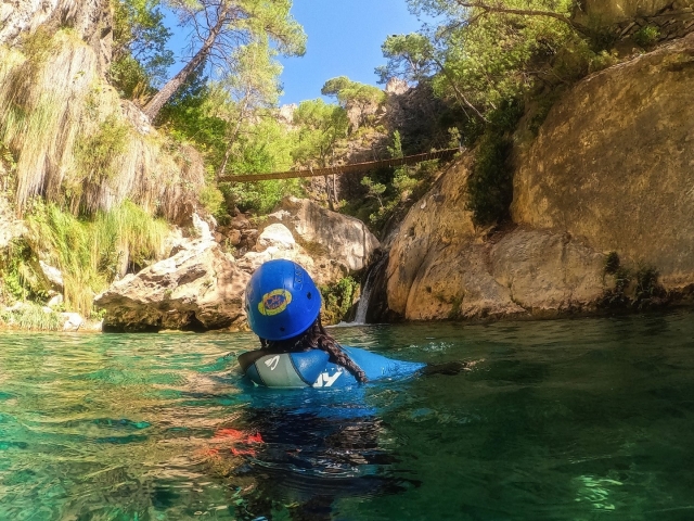  Experimente uma descida de canyoning em Granada 