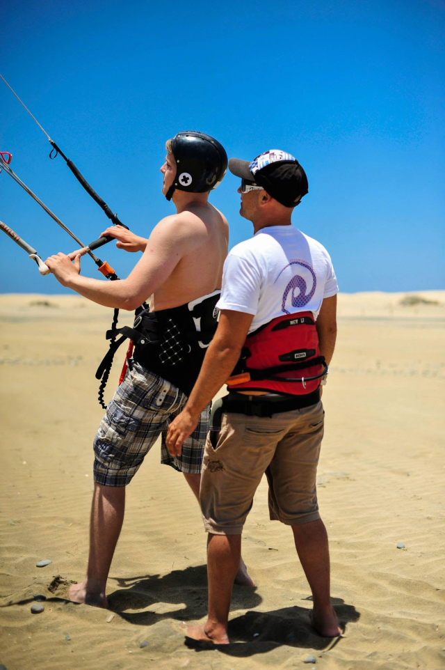 Vuela la cometa de kitesurf