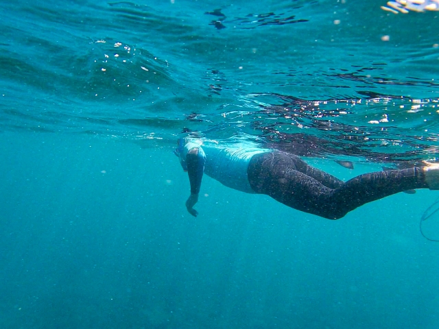 en el agua