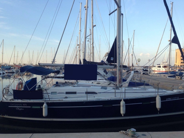  Segelboot im Hafen von Aguadulce