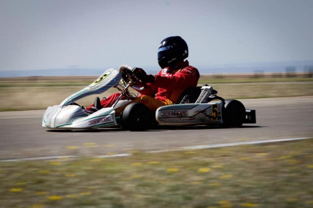  Desfrutando de uma tarde de kart