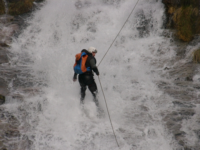  Canyoning-Aktivität mit Abseilen 