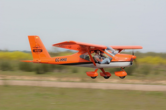 Aprende a pilotar un ultraligero desde Casarrubios