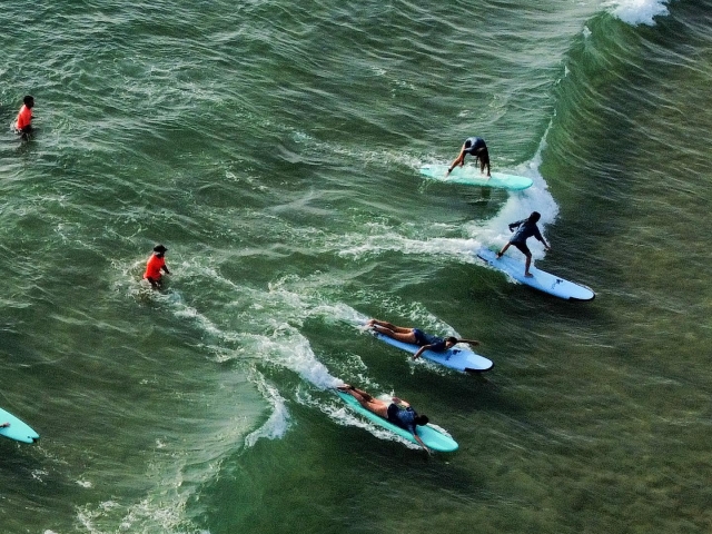 Surfeando en playas gaditanas