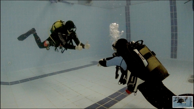  Learning diving techniques in Madrid 