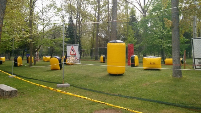  Jouer paintball pour les enfants