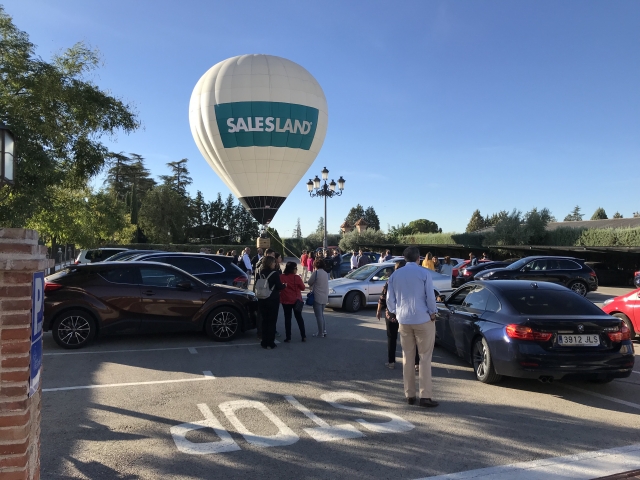  Saleslando 公司的热气球活动 