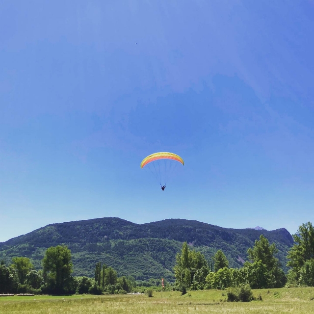  Primeiros voos de parapente 
