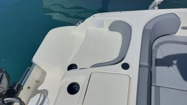 Alle Annehmlichkeiten auf einem Boot 