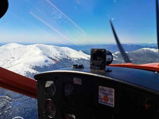  Conheça as montanhas de Toledo durante um vôo de avião 