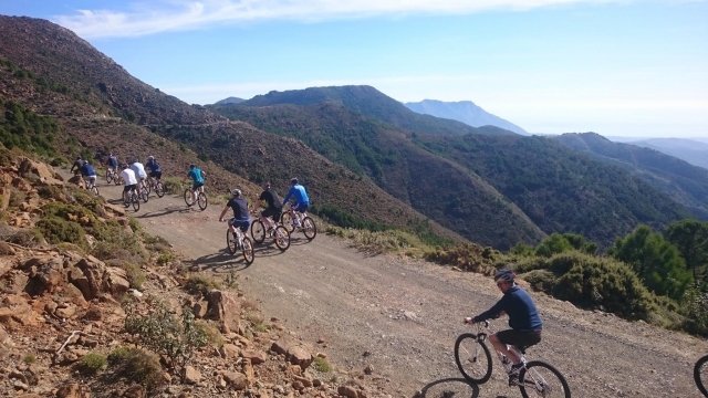  Sierra de las Nieves 自行车之旅 