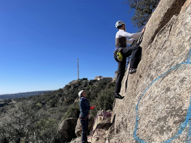  Know the techniques of the climbing 