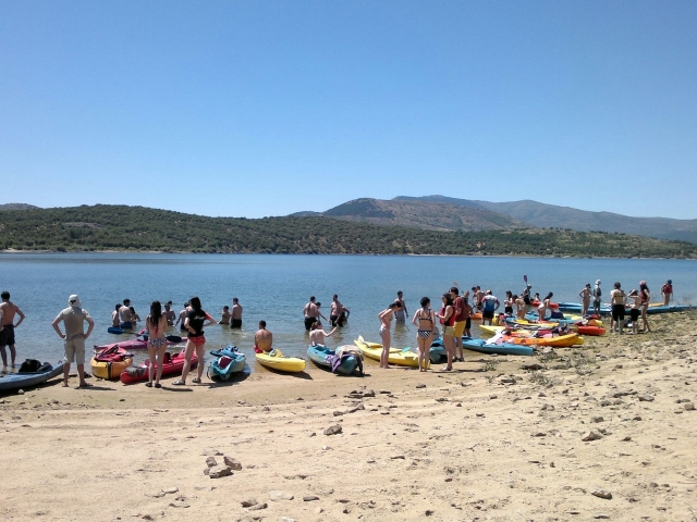  Canoës dans le réservoir 