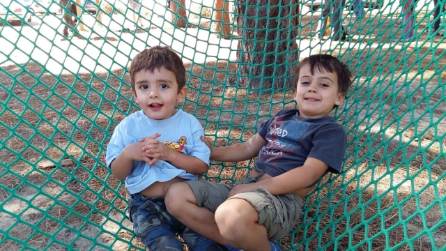  Enfants dans les filets 
