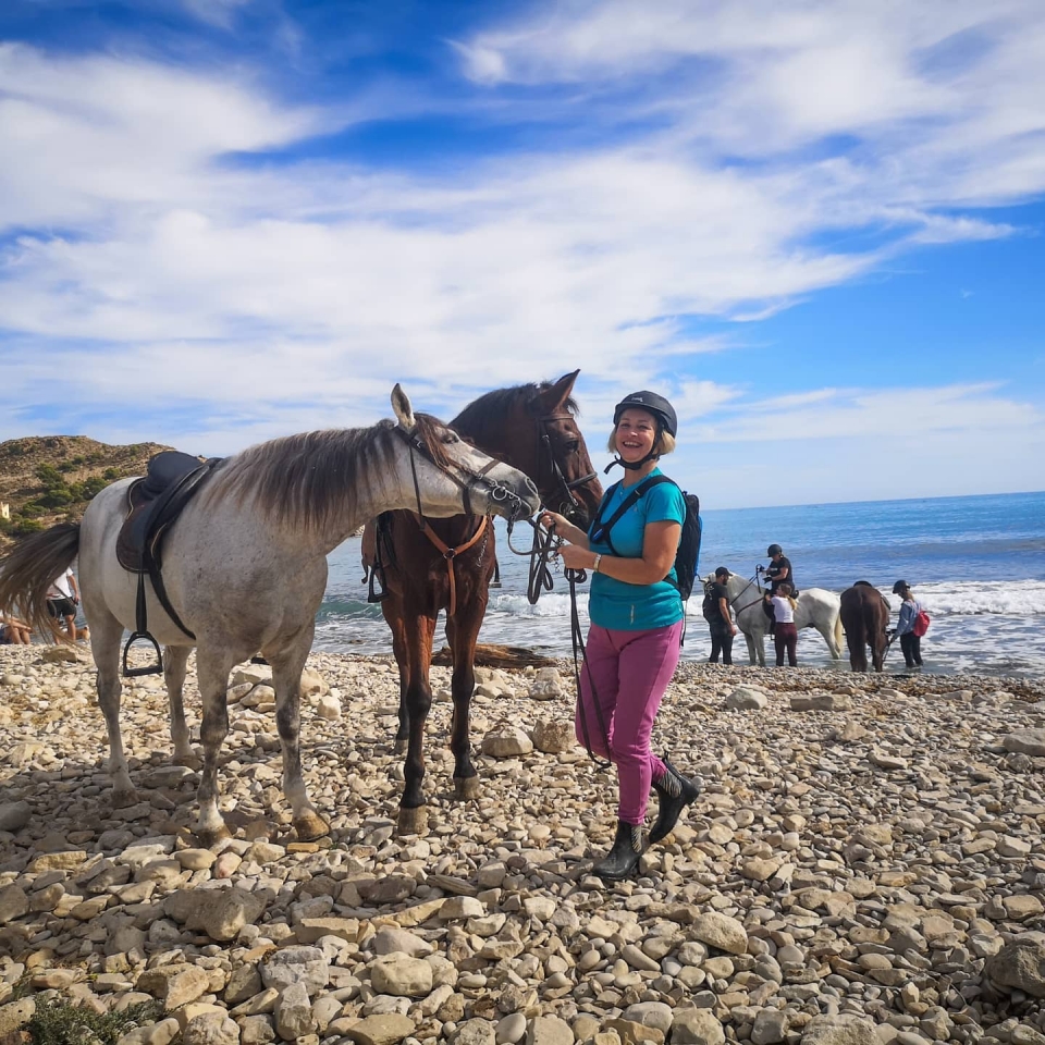 Itinerario equestre lungo le spiagge della Costa Blanca Itinerario equestre lungo le spiagge della Costa Blanca