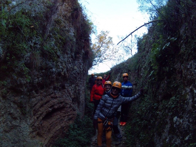Avanzando por la ferrata