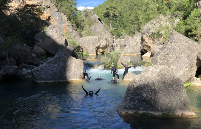  Friends in the Jucar ravine 
