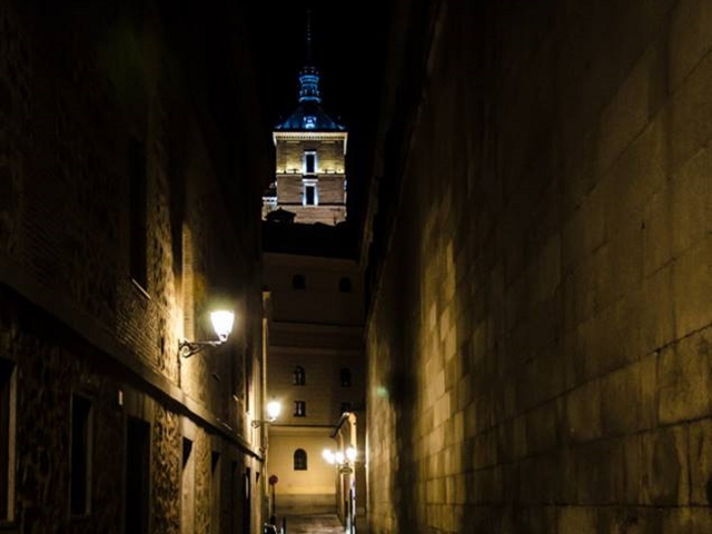 Toledo di notte 