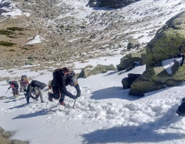  Salita attraverso le montagne della Sierra de Gredos 