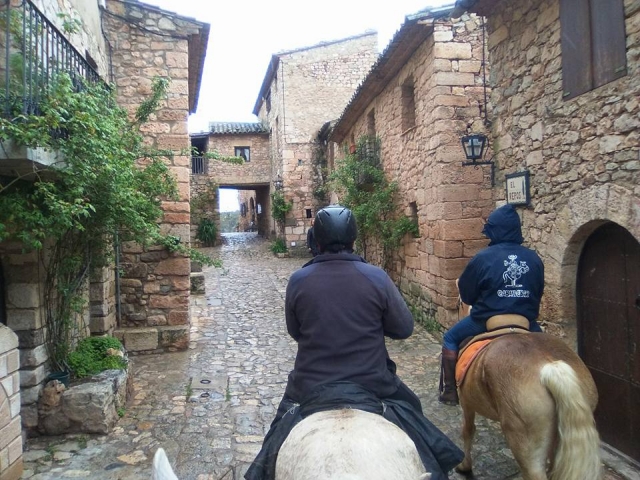 Excursion a caballo Poblet