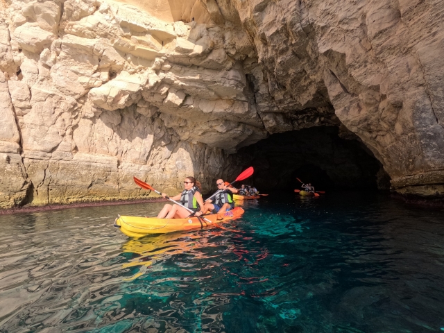 Gruta al mar