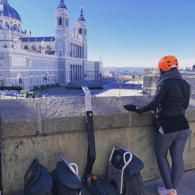  Desfrutando do Palácio Real com o segway 