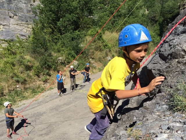  Arrampicata durante il campo 