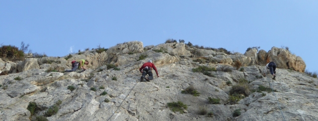  Ascending 