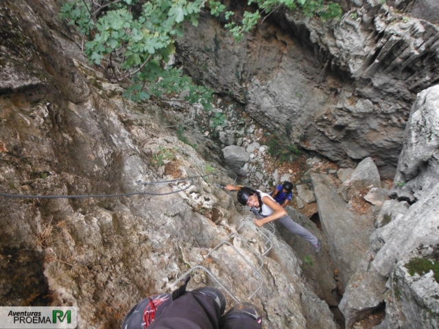  Montée sur la ferrata 