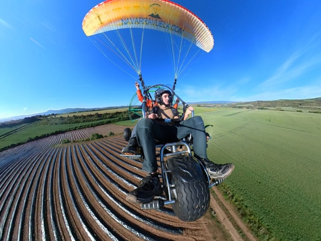 Experiencia de vuelo en paramotor en La Rioja