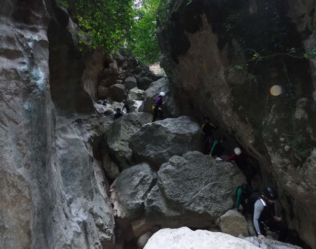  大岩石部分 