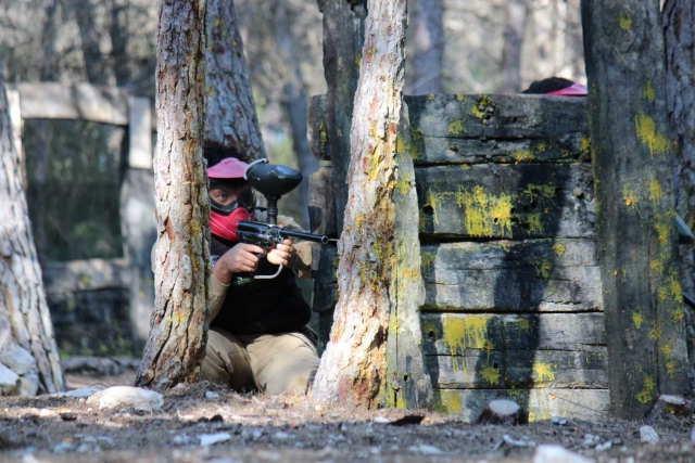  giocare a paintball nel parco naturale del Garraf.jpg 