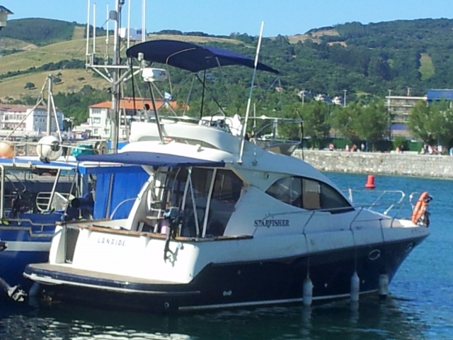 Barco en el puerto