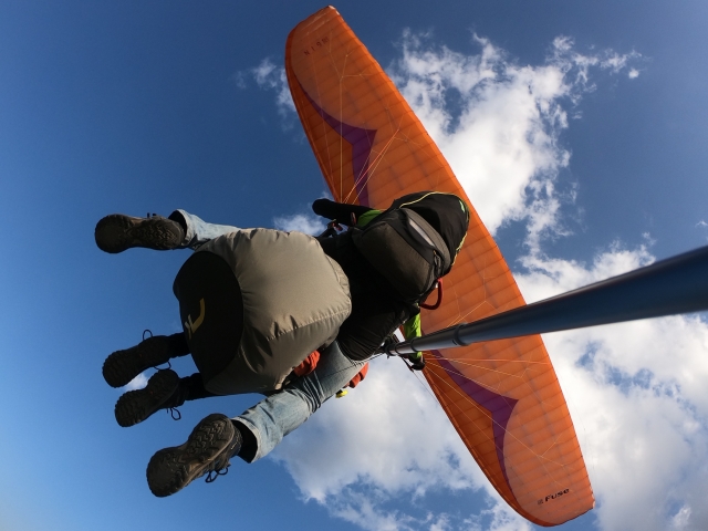  Volare in parapendio 