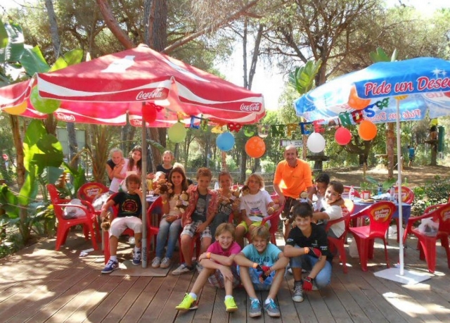 Fiesta en la terraza del parque