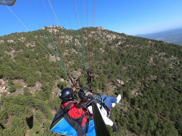 Fliegen in der Sierra de Gredos 